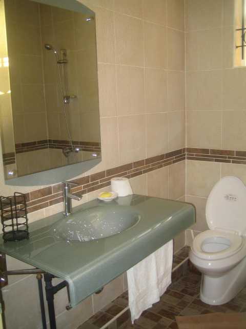 Badezimmer u. Dusche Badezimmer u. Dusche