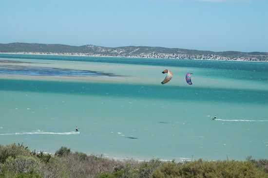 Kitesurfing Kitesurfing