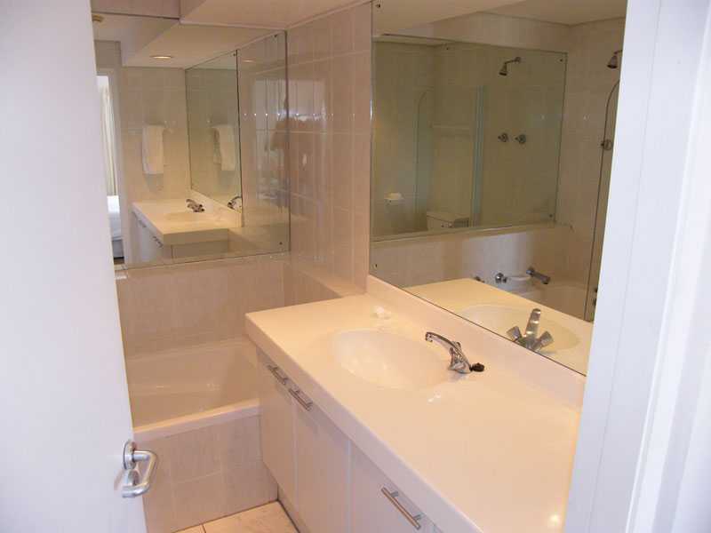 bathroom bathroom